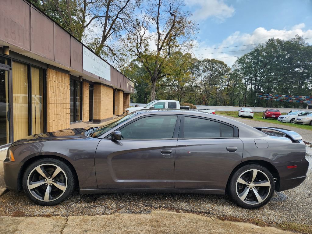 Used 2014 Dodge Charger R/T image 3