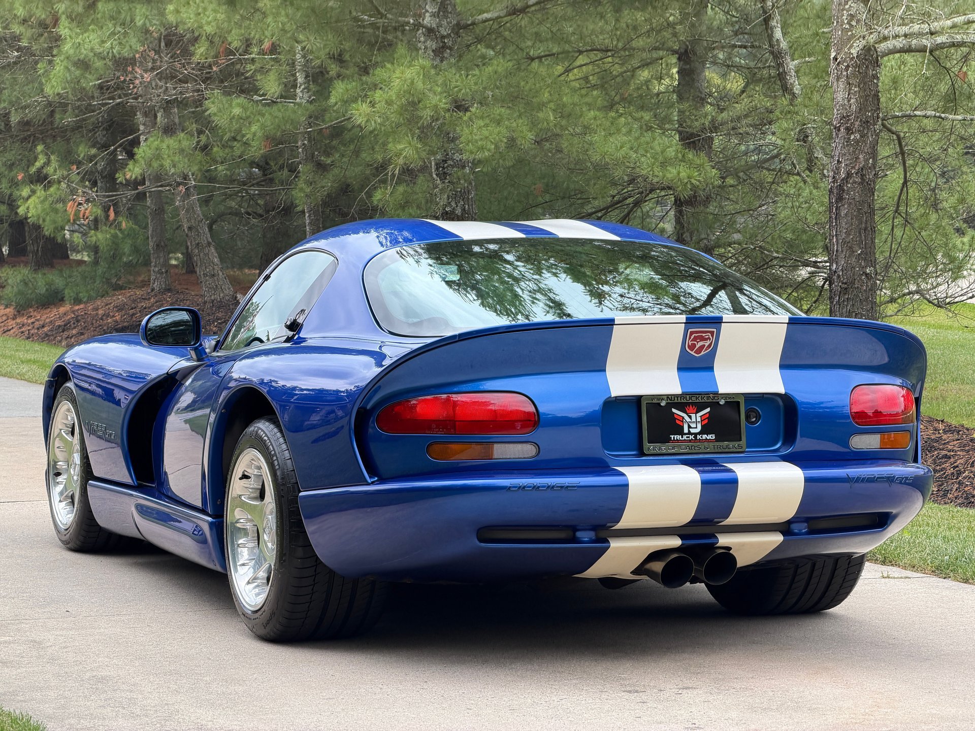 Used 1997 Dodge Viper GTS RWD image 11