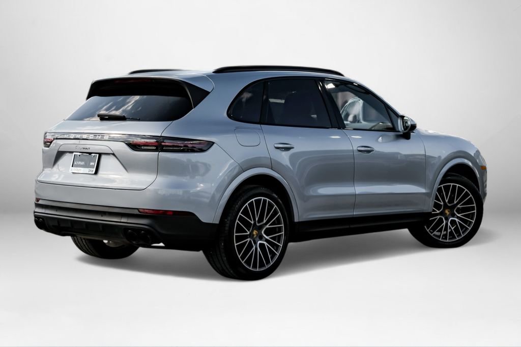 Used 2021 Porsche Cayenne image 6