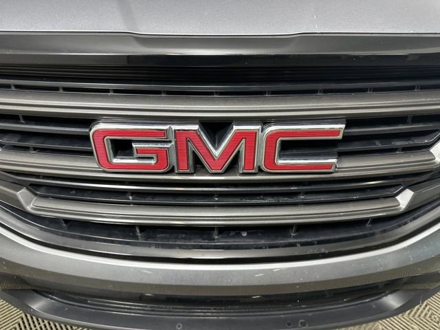 Used 2021 GMC Terrain SLE w/ Driver Convenience Package image 9