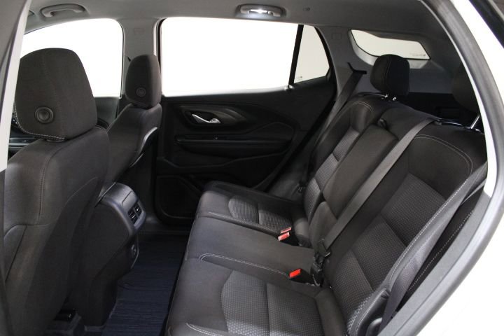 Certified 2022 GMC Terrain SLE w/ Driver Convenience Package image 22