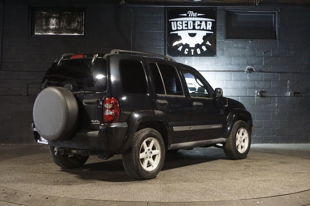 Used 2007 Jeep Liberty Limited AWD/4WD image 6