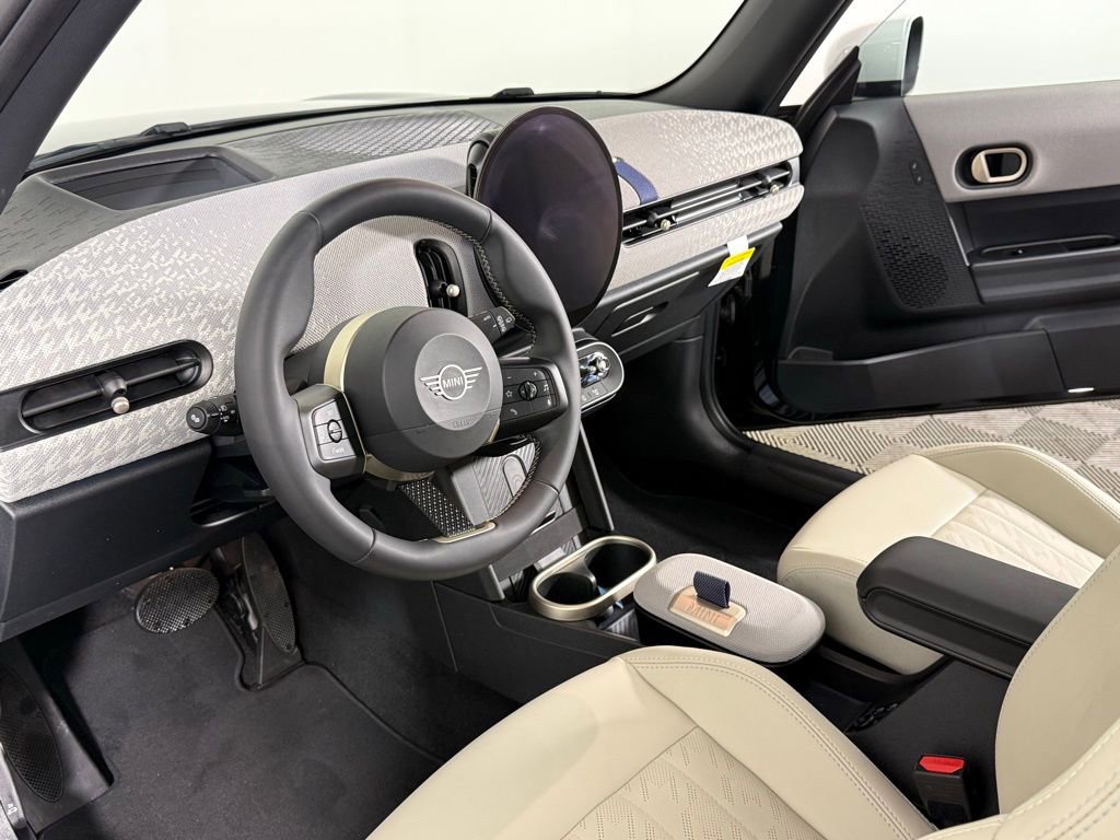 Certified 2025 MINI Cooper 2-Door Hardtop image 11
