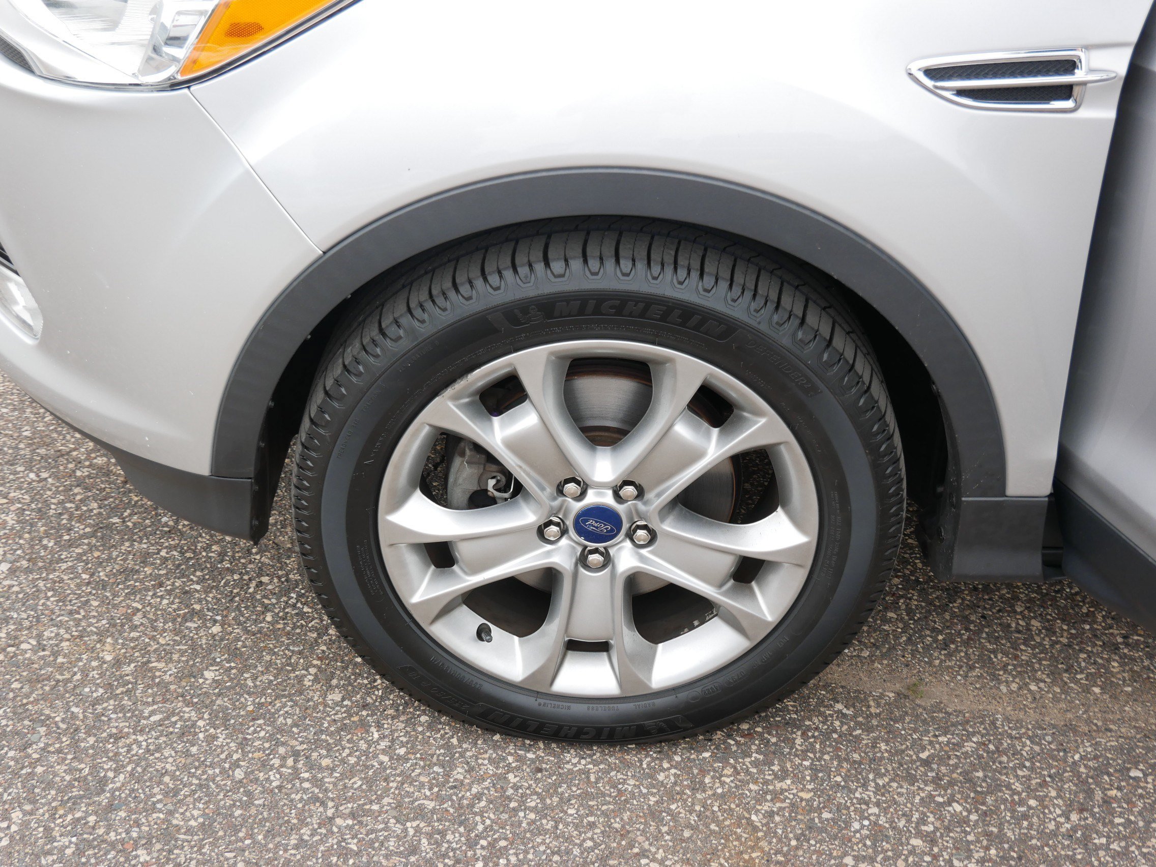 Used 2015 Ford Escape Titanium AWD/4WD image 15