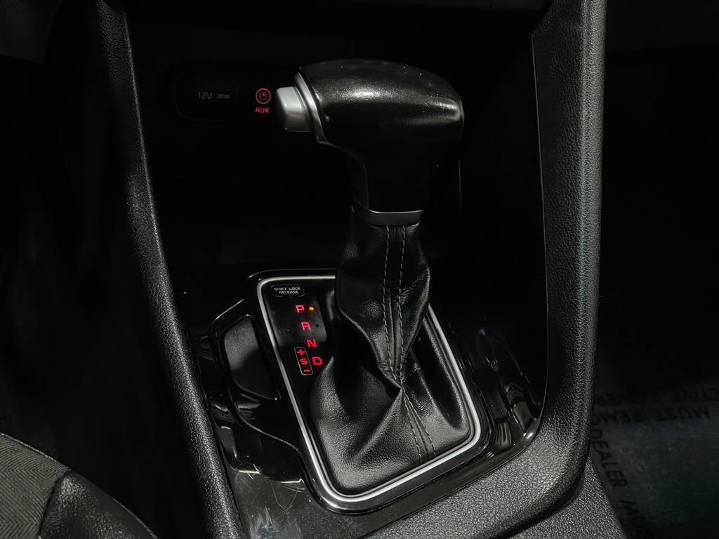 Used 2018 Kia Niro EX w/ EX Touring Graphite Edition image 28