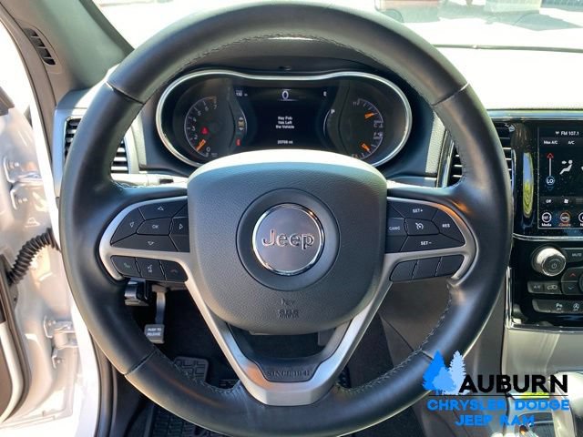 Used 2022 Jeep Grand Cherokee Laredo E AWD/4WD image 38