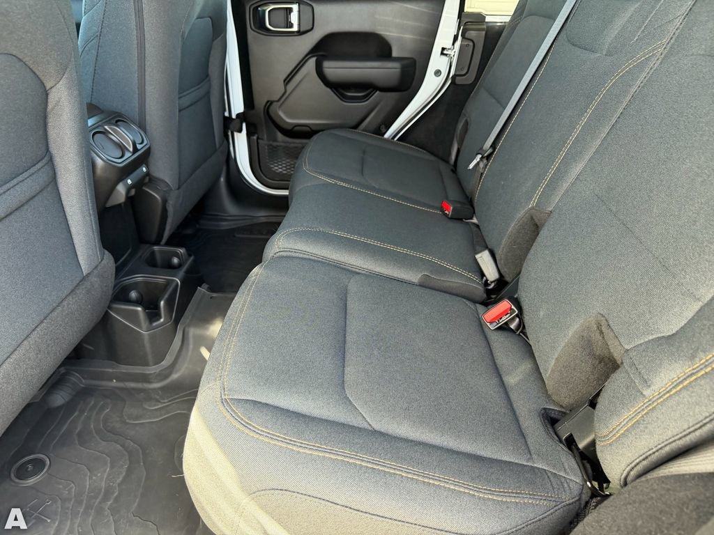 Used 2025 Jeep Wrangler Sport S image 14