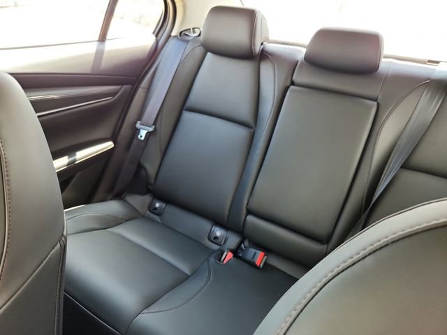 Used 2025 MAZDA MAZDA3 s image 17