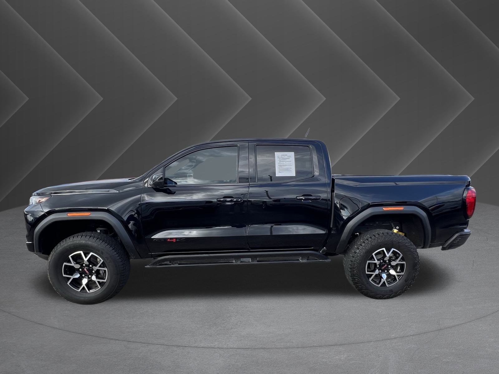 Used 2023 GMC Canyon AT4X image 2