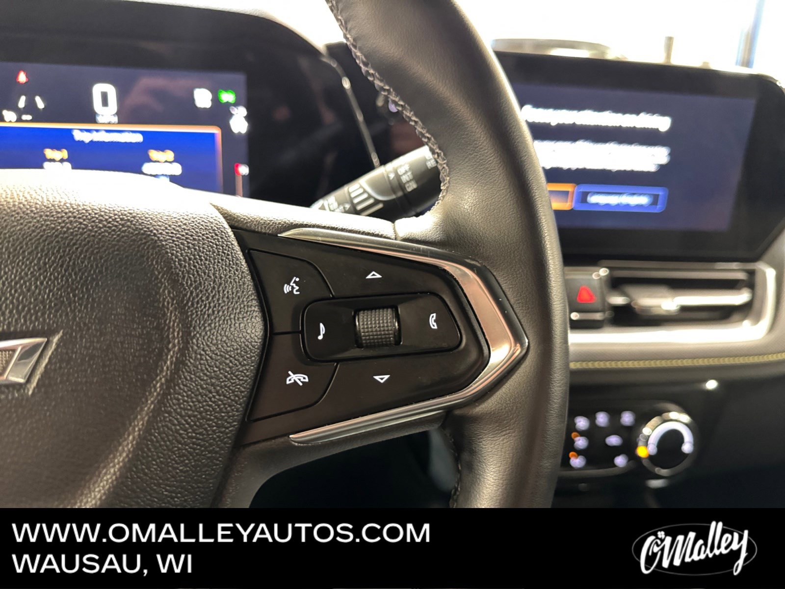 Used 2024 Chevrolet TrailBlazer ACTIV w/ Driver Confidence Package image 17