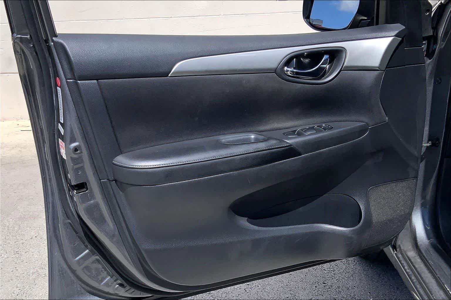 Used 2019 Nissan Sentra S FWD image 27