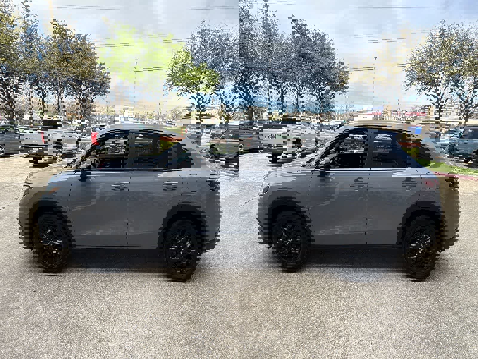 Used 2024 Honda HR-V Sport image 11