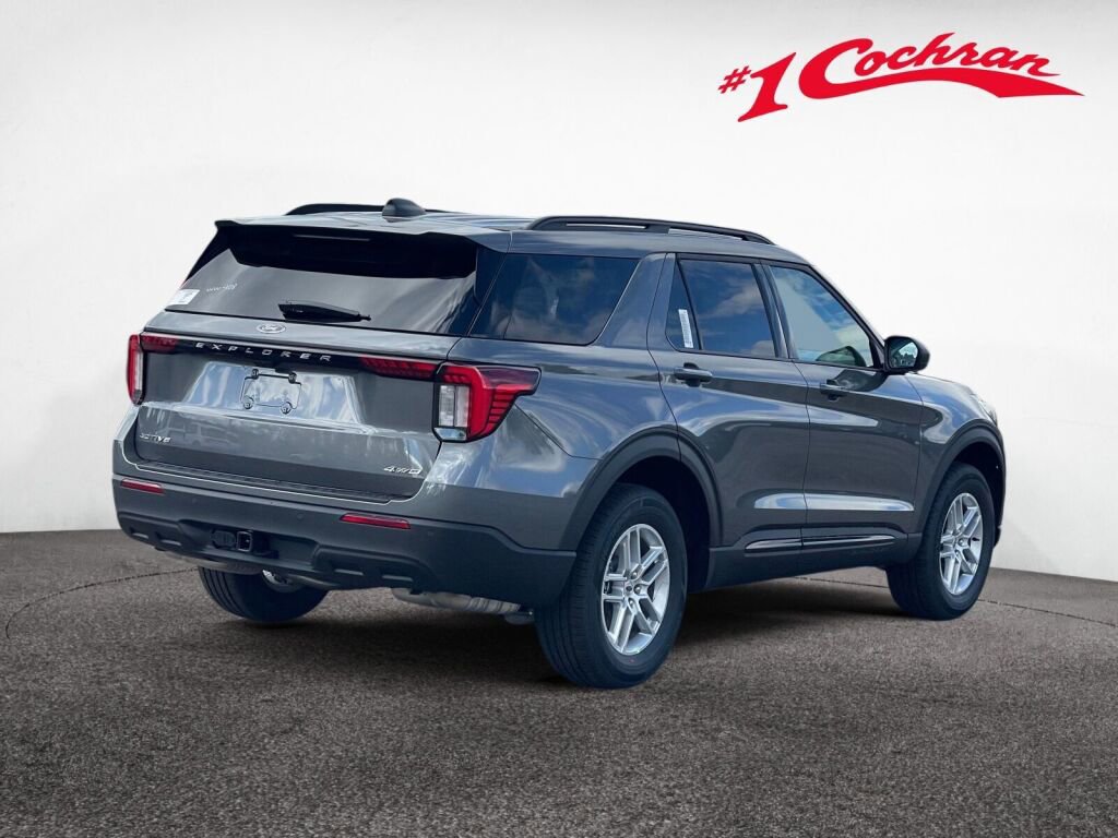 New 2026 Ford Explorer Active image 5
