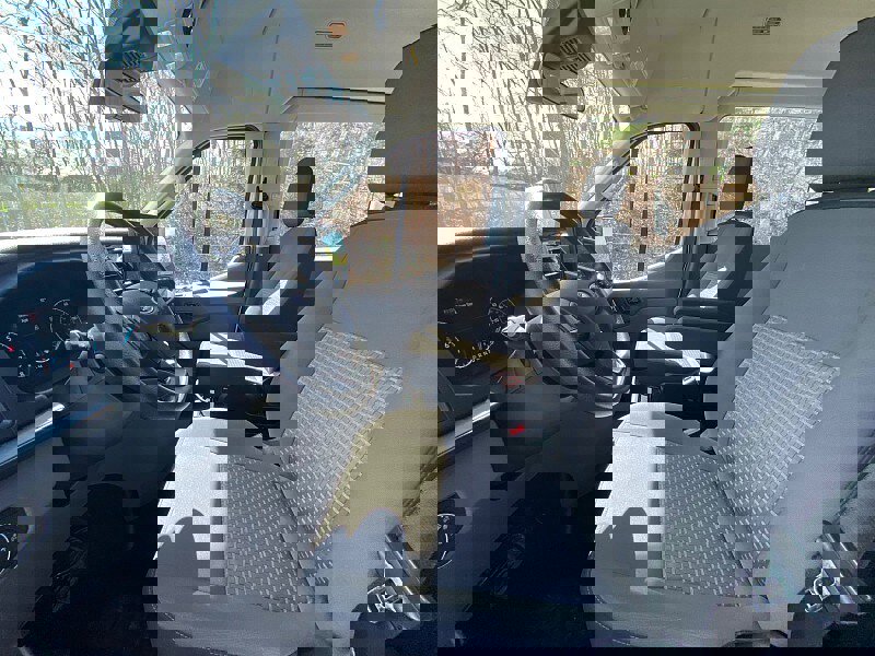 Used 2023 Ford Transit 350 XLT image 22