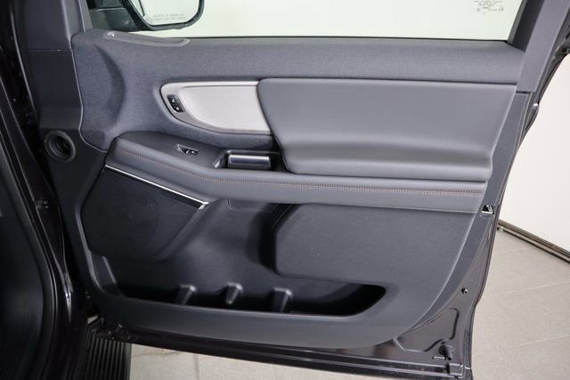 New 2025 Ford Expedition Active image 17