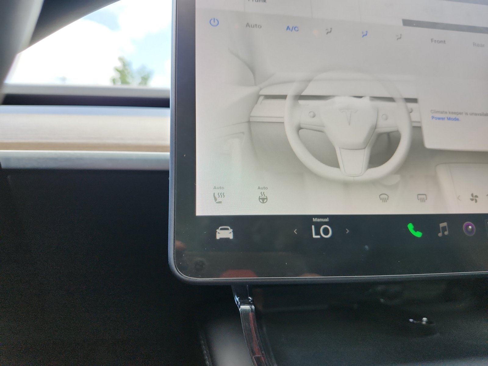 Used 2022 Tesla Model Y Long Range AWD/4WD image 22