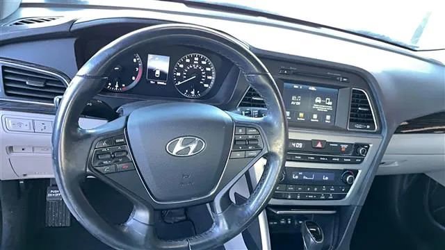 Used 2016 Hyundai Sonata Limited FWD image 8
