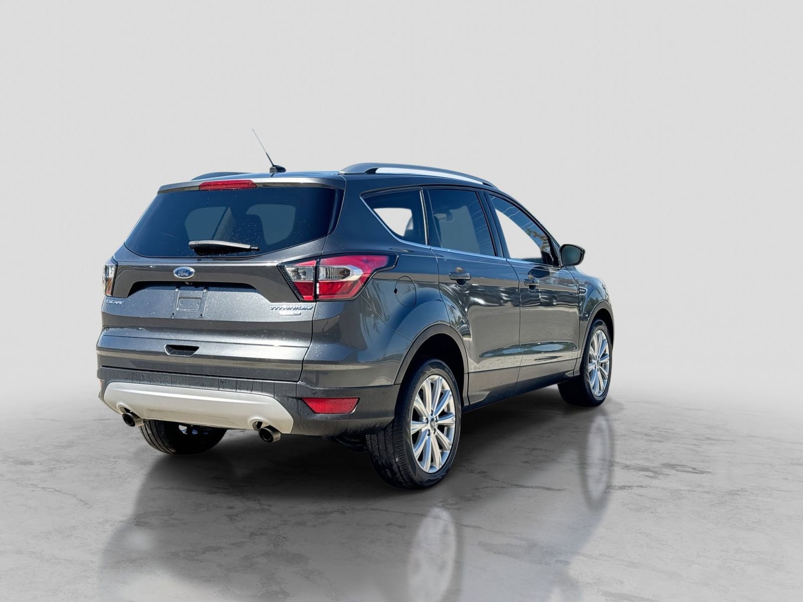 Used 2017 Ford Escape Titanium AWD/4WD image 8