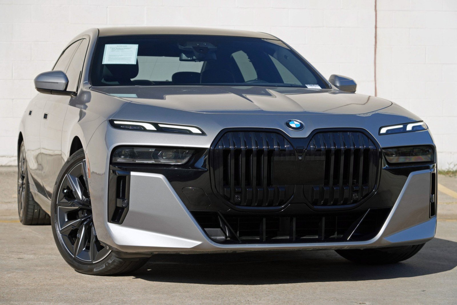 Used 2023 BMW 740i RWD image 4