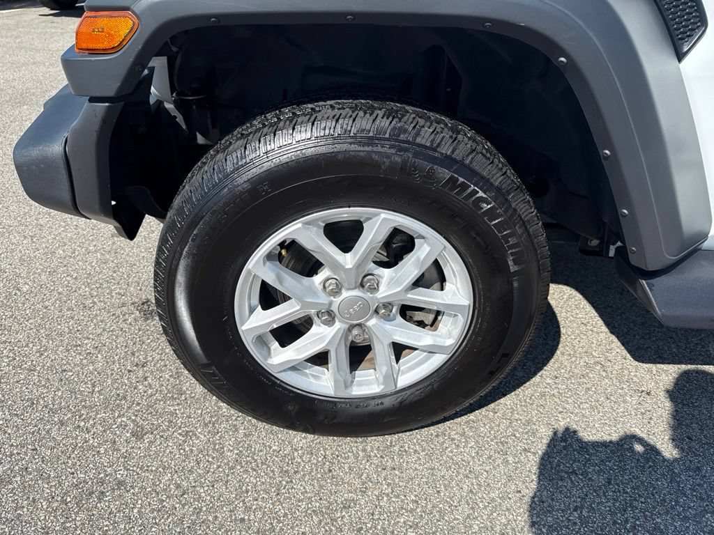 Certified 2023 Jeep Wrangler Sport AWD/4WD image 9