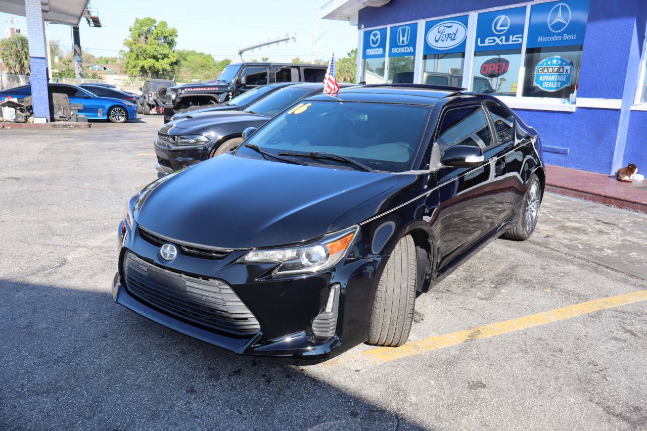 Used 2016 Scion tC FWD image 7
