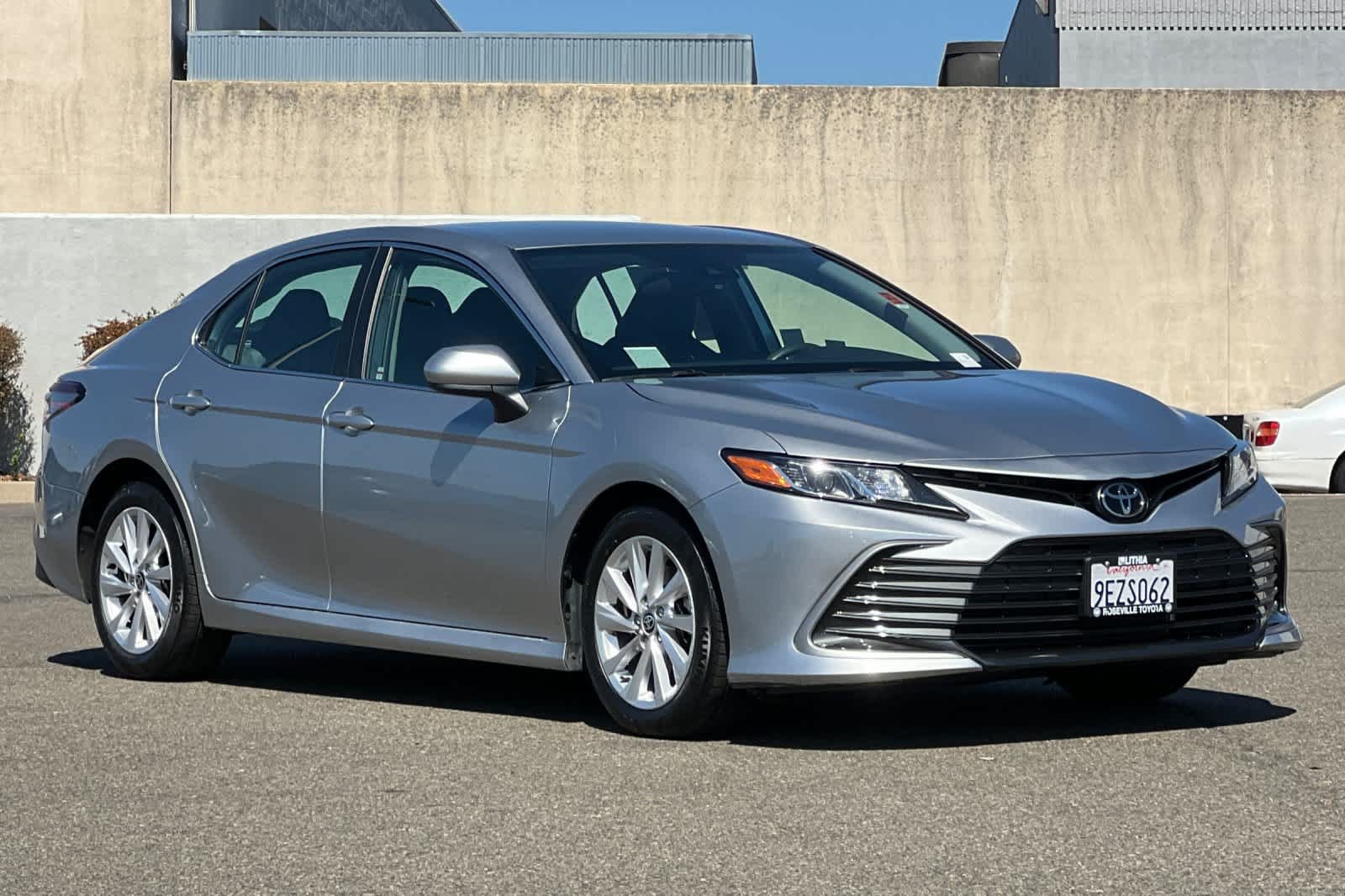 Certified 2023 Toyota Camry LE FWD image 5