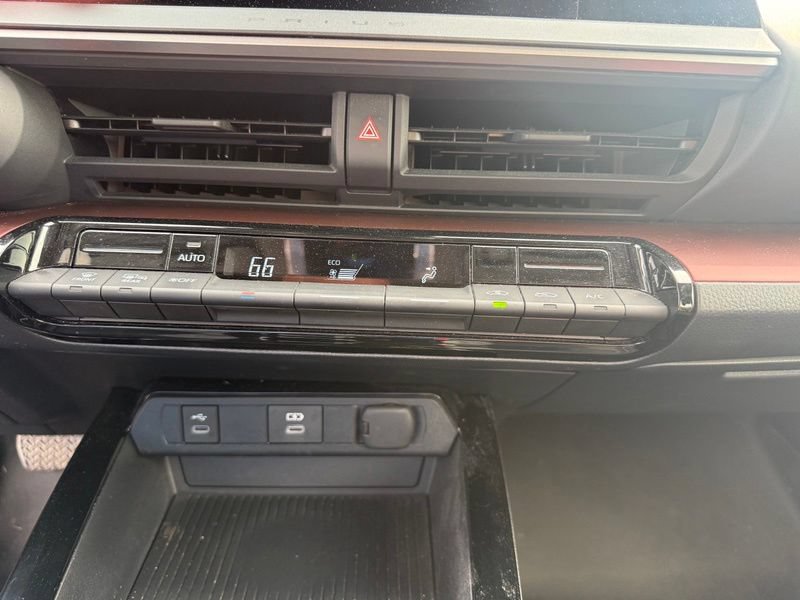 Used 2023 Toyota Prius Prime FWD image 6
