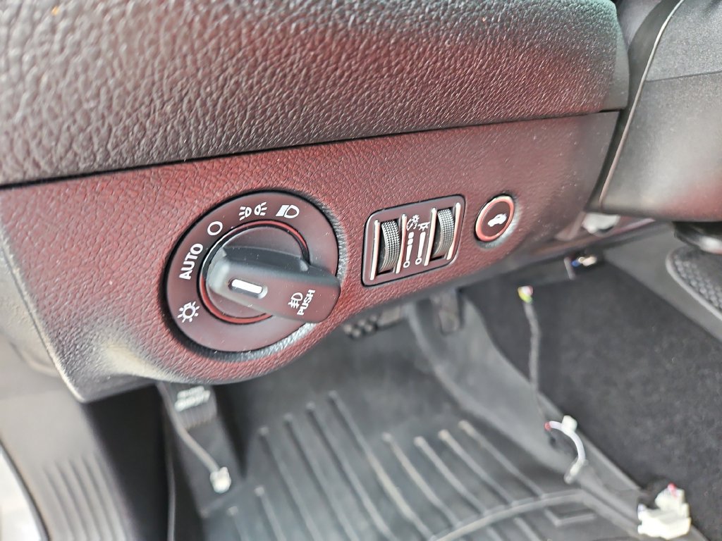 Used 2021 Dodge Challenger R/T Scat Pack RWD image 20