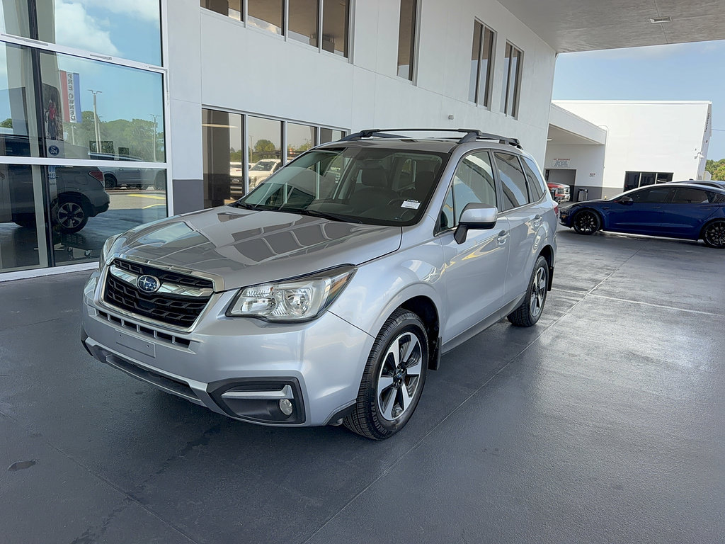 Used 2017 Subaru Forester 2.5i Limited w/ Popular Package #2 AWD/4WD image 2