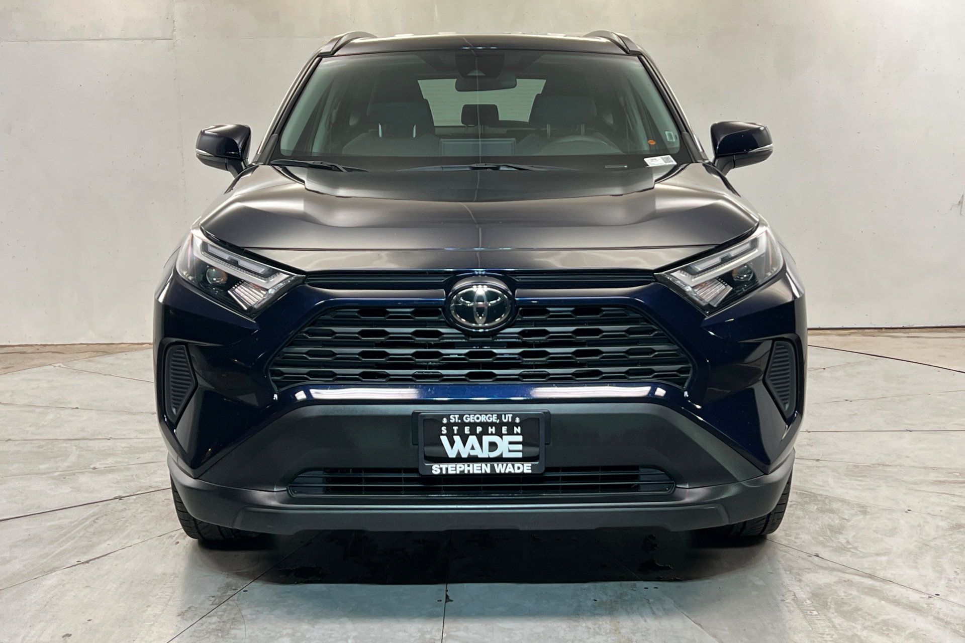 Used 2025 Toyota RAV4 XLE FWD image 9