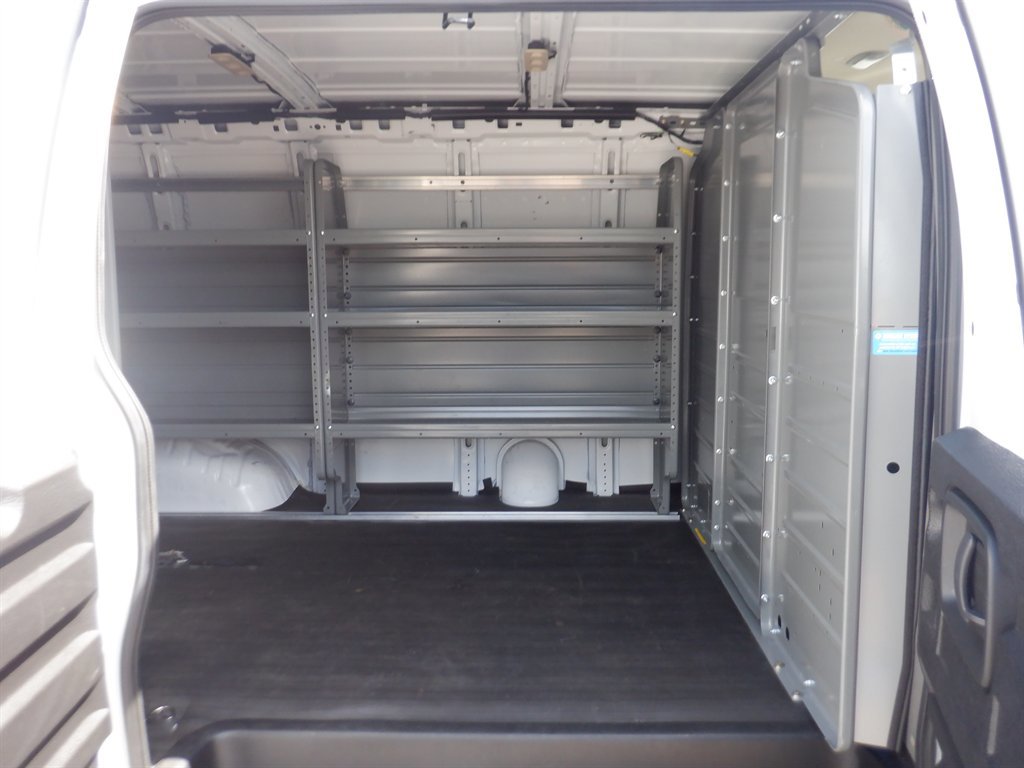 Used 2023 GMC Savana 2500 w/ Driver Convenience Package image 13