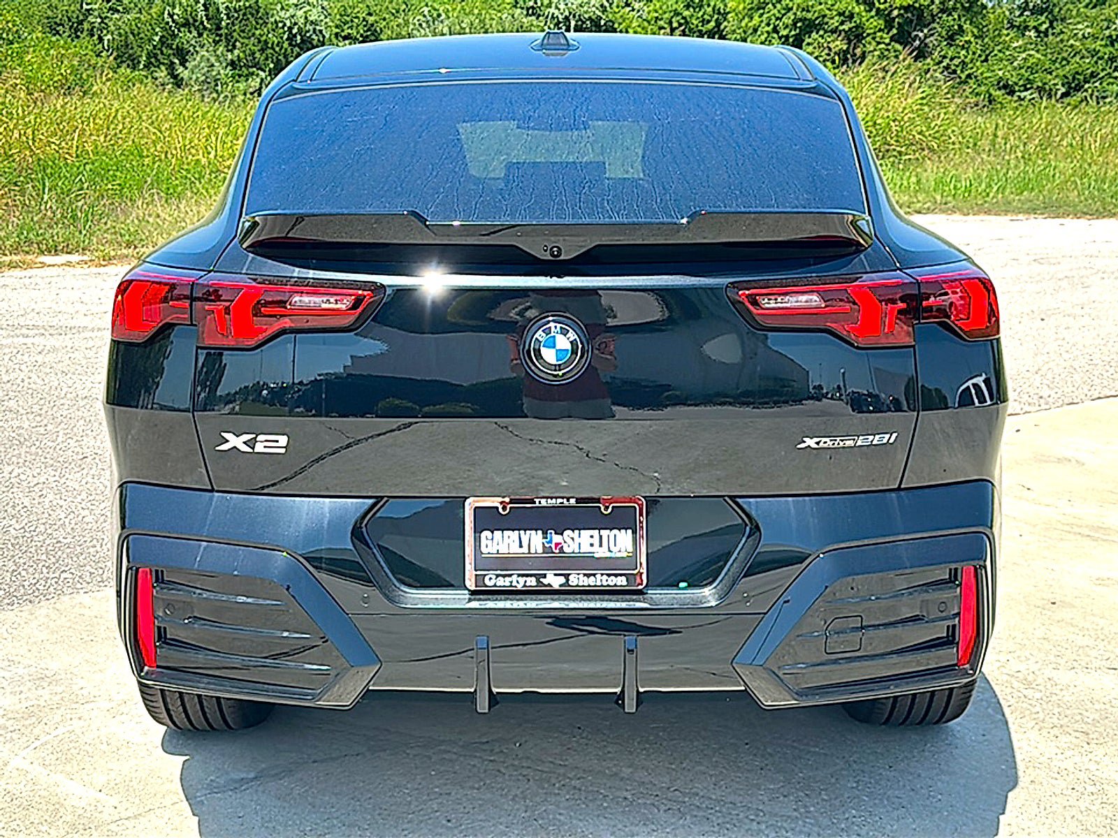 New 2026 BMW X2 xDrive28i w/ Technology Package AWD/4WD image 7