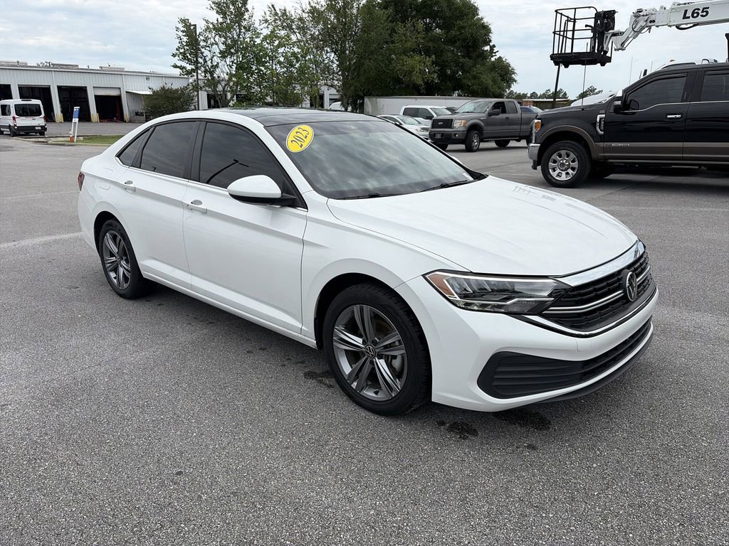 Used 2023 Volkswagen Jetta SE FWD image 9