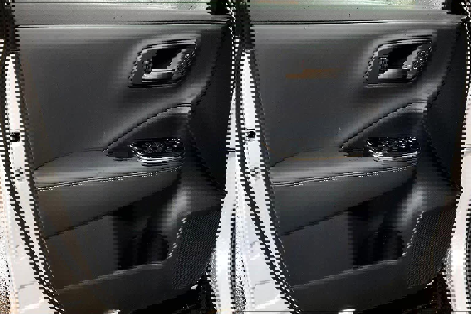 New 2026 Toyota Crown Platinum image 10