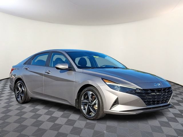 Used 2023 Hyundai Elantra SEL FWD image 1