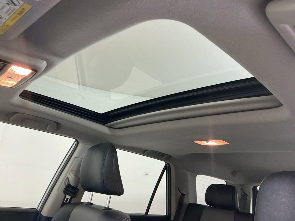 Used 2022 Toyota 4Runner SR5 Premium w/ Moonroof Package RWD image 23
