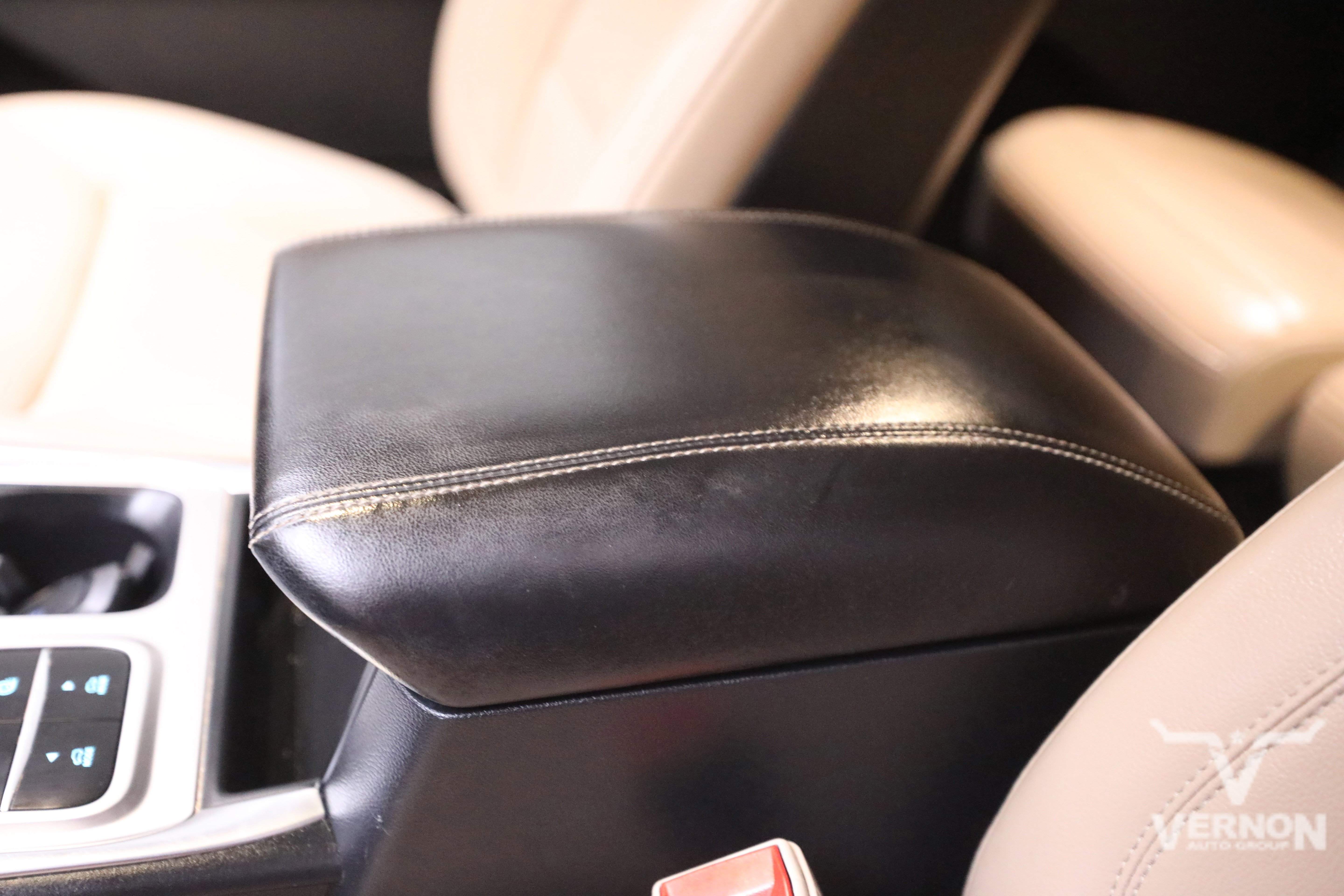 Used 2020 Ford Explorer XLT w/ Equipment Group 202A image 15