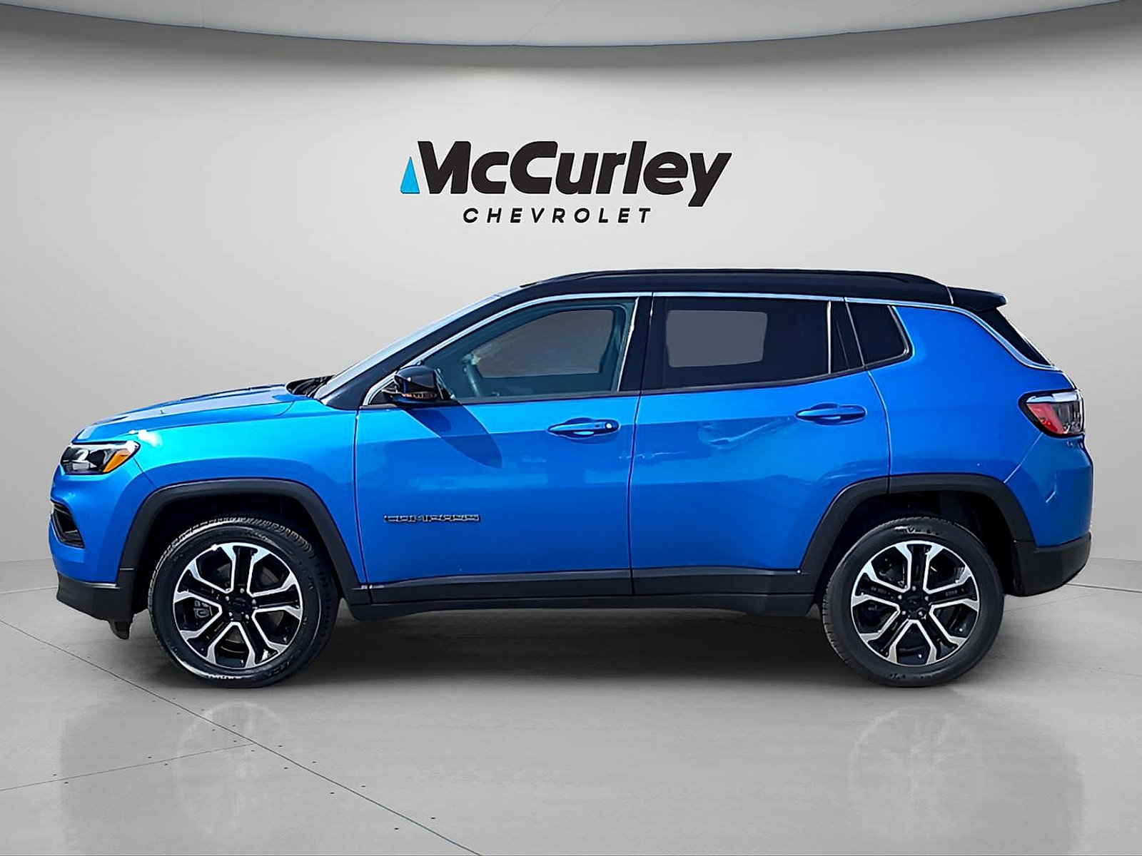 Used 2023 Jeep Compass Limited AWD/4WD image 4