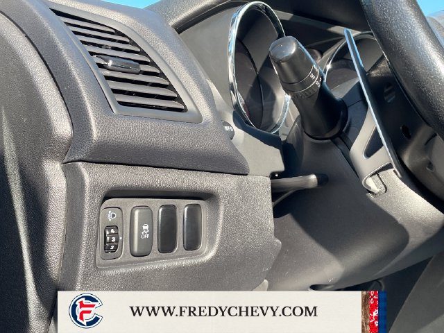 Used 2013 Mitsubishi Outlander Sport SE FWD image 30