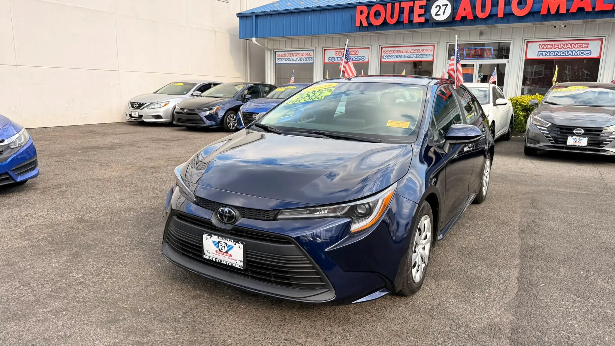 Used 2023 Toyota Corolla LE FWD image 4