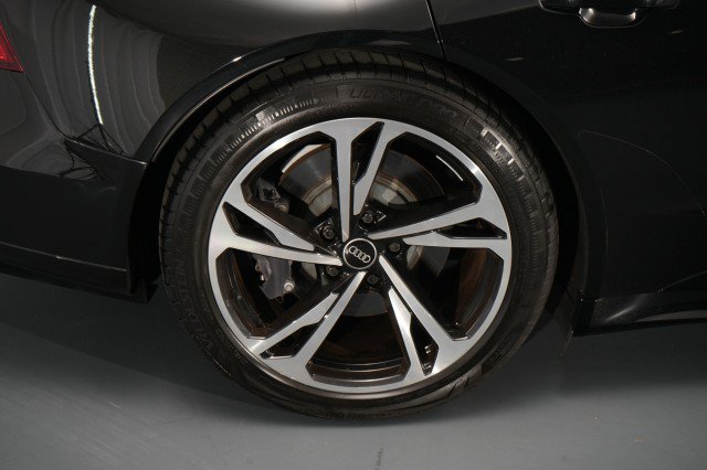 Used 2023 Audi e-tron GT Premium Plus w/ Performance Package AWD/4WD image 21