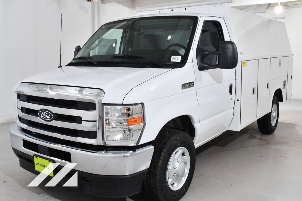 New 2026 Ford E-350 and Econoline 350 Super Duty w/ Power Equipment Group image 2