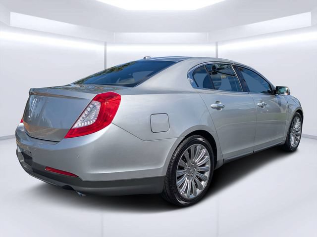 Used 2013 Lincoln MKS FWD image 3