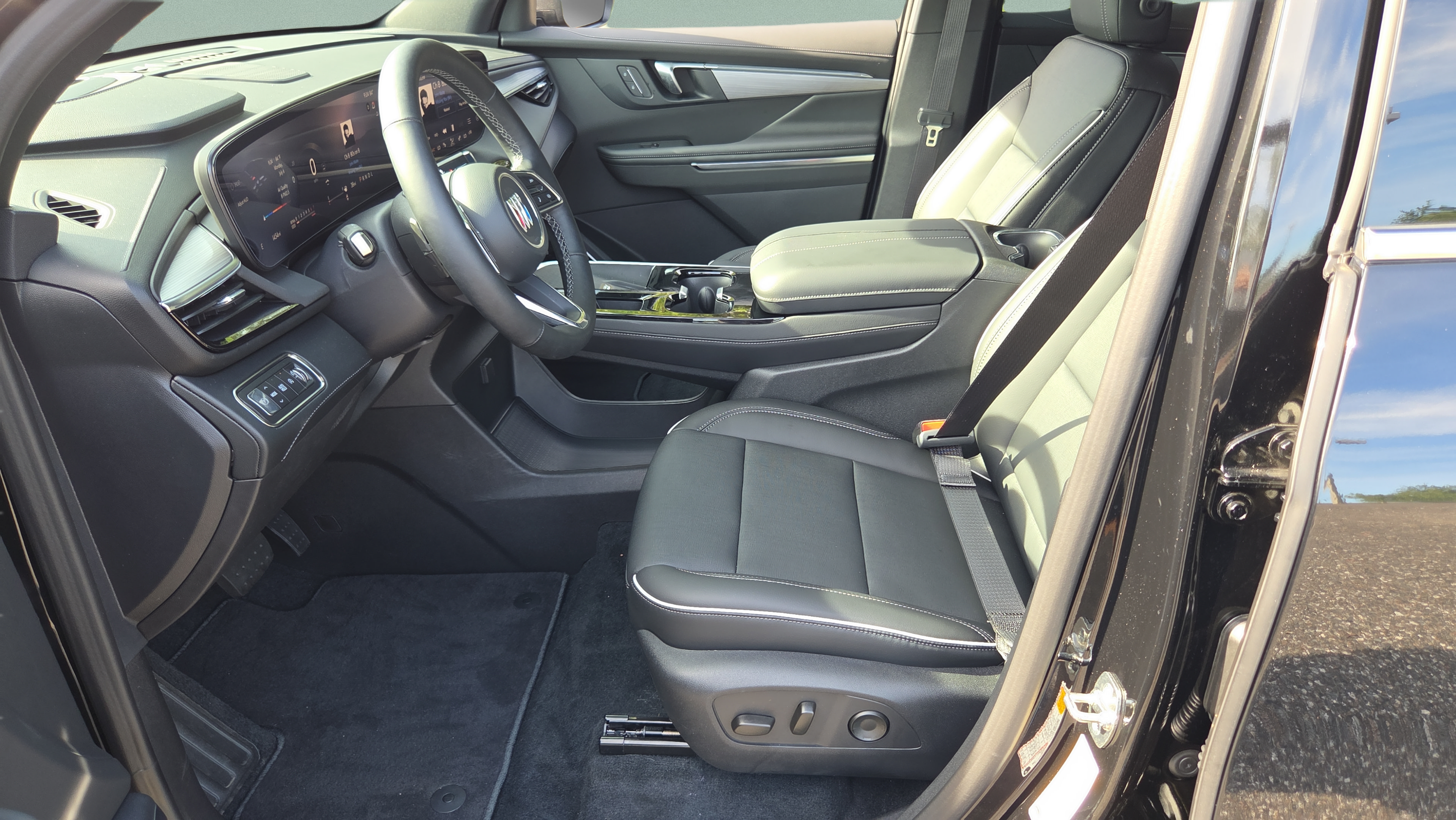 Certified 2026 Buick Enclave Preferred w/ Power Package FWD image 44