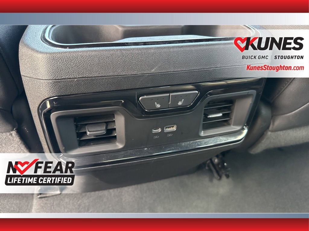 Used 2023 GMC Sierra 1500 AT4 w/ Technology Package AWD/4WD image 40