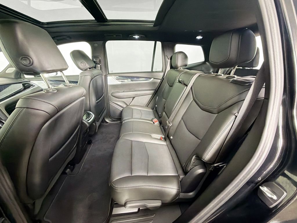 Used 2023 Cadillac XT6 Premium Luxury image 23