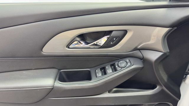 Used 2023 Chevrolet Traverse LT FWD image 21