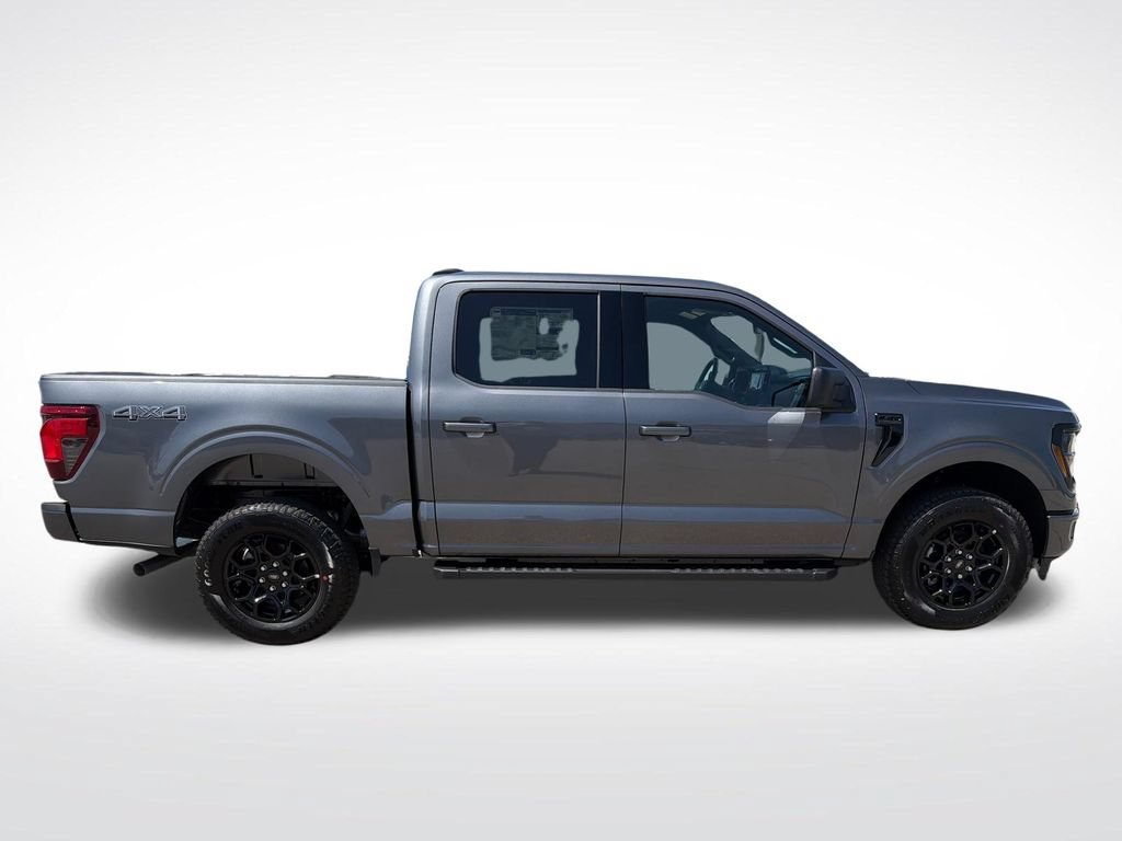 New 2026 Ford F150 XLT w/ XLT Black Appearance Package AWD/4WD image 10