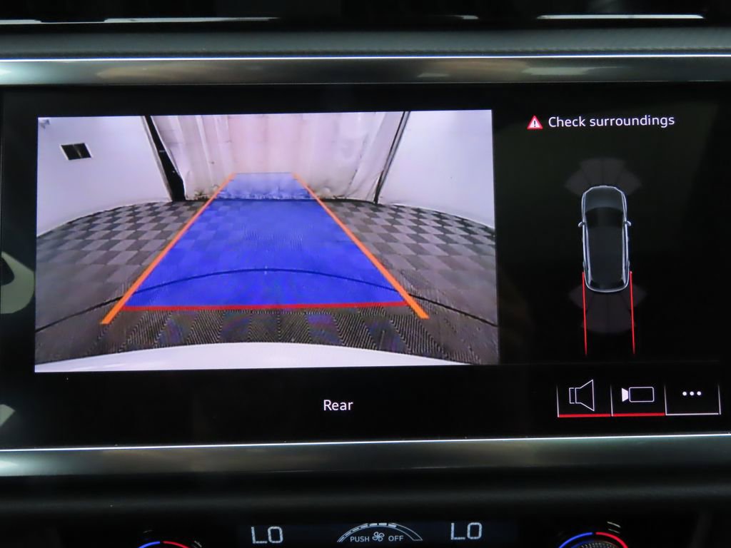 Used 2025 Audi Q3 2.0T Premium w/ Convenience Package image 16