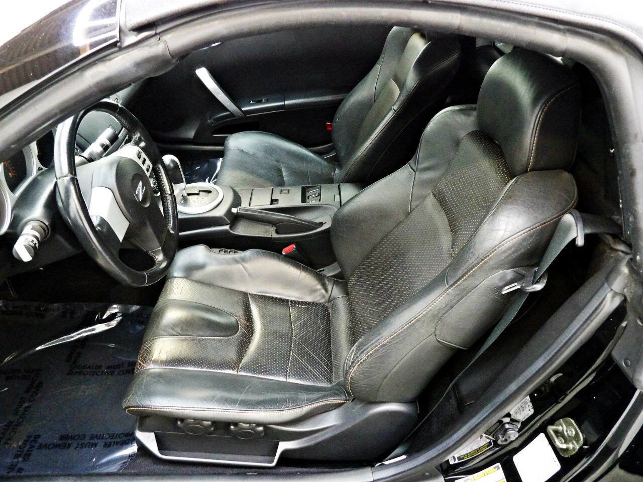 Used 2004 Nissan 350Z Touring RWD image 8